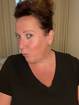 xsexycurvymilf online show from 10-08-25, 03:20