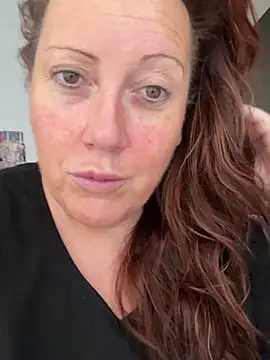 Snapshot of xsexycurvymilf chatting on 01-14-26, 09:15 xsexycurvymilf online show from 01-14-26, 09:15