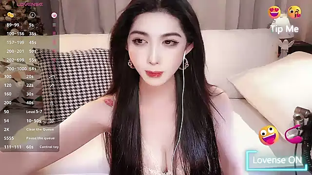 Snapshot of vyizh- chatting on 01-06-26, 01:04 vyizh- online show from 01-06-26, 01:04