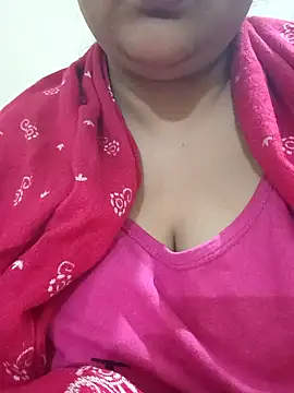 Snapshot of _Redwine_ chatting on 02-06-25, 02:37 Redwine online show from 02-06-25, 02:37