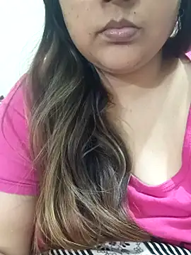 Snapshot of _Redwine_ chatting on 02-06-25, 06:13 Redwine online show from 02-06-25, 06:13