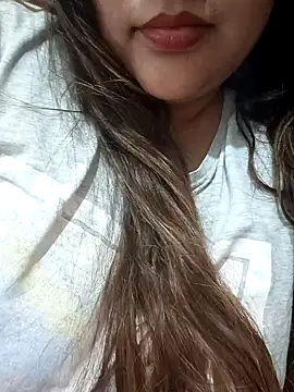 Snapshot of _Redwine_ chatting on 02-12-25, 03:16 Redwine online show from 02-12-25, 03:16