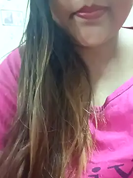 Snapshot of _Redwine_ chatting on 02-13-25, 05:54 Redwine online show from 02-13-25, 05:54