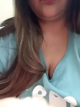 Snapshot of _Redwine_ chatting on 03-04-25, 05:24 Redwine online show from 03-04-25, 05:24