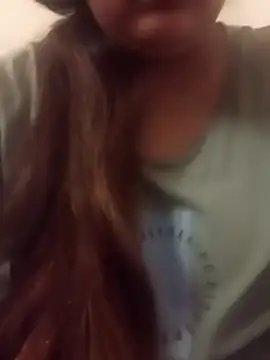 Snapshot of _Redwine_ chatting on 10-29-25, 03:53 Redwine online show from 10-29-25, 03:53