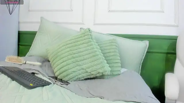 nikkita ubba online show from 09-23-25, 07:28