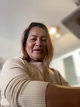 Snapshot of Jlo_69 chatting on 02-18-26, 08:21 Jlo 69 online show from 02-18-26, 08:21