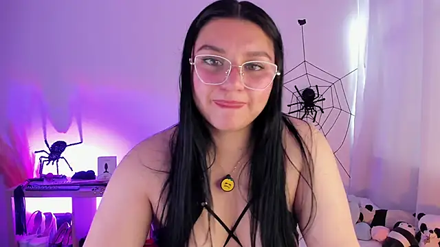 Snapshot of catha_cat chatting on 10-08-25, 05:10 catha cat online show from 10-08-25, 05:10