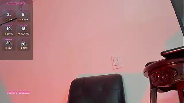 Snapshot of Karoline_Marin chatting on 01-18-25, 09:24 Karoline Marin online show from 01-18-25, 09:24