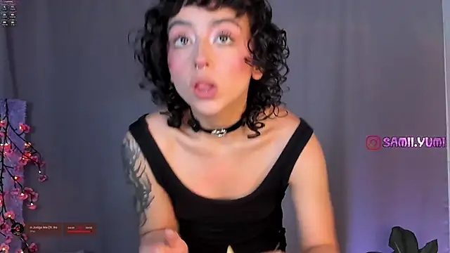 Snapshot of sami_monroe chatting on 11-19-25, 02:39 sami monroe online show from 11-19-25, 02:39