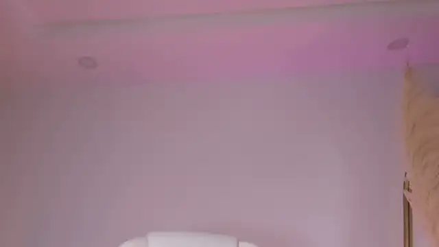 Snapshot of SakuraKato chatting on 01-11-25, 11:35 SakuraKato online show from 01-11-25, 11:35