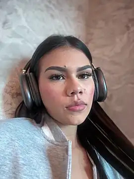 Snapshot of SakuraKato chatting on 03-06-25, 02:40 SakuraKato online show from 03-06-25, 02:40