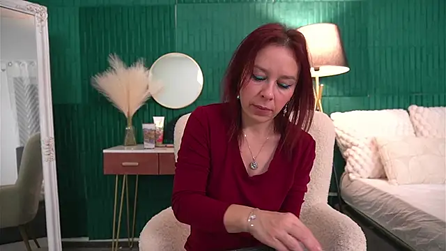 Snapshot of HaileyMoonn chatting on 11-29-25, 03:53 HaileyMoonn online show from 11-29-25, 03:53