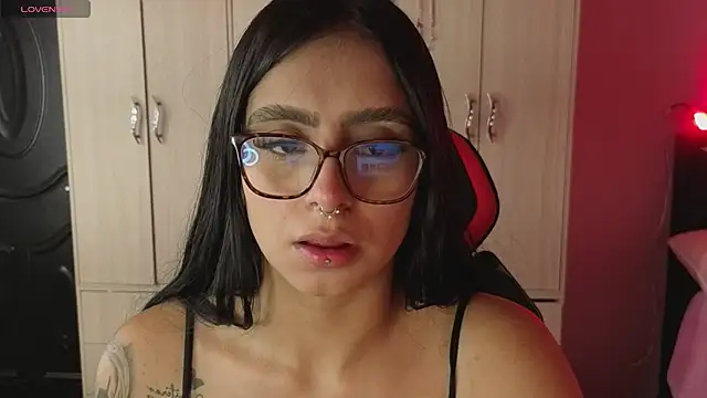 Snapshot of Andreita_Jones chatting on 05-31-26, 02:42 Andreita Jones online show from 05-31-26, 02:42