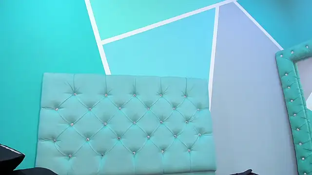 Snapshot of AlondraFerri1 chatting on 12-23-24, 08:03 AlondraFerri1 online show from 12-23-24, 08:03