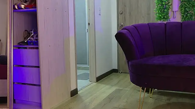 Ammy Castro online show from 04-20-26, 10:44