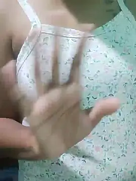 Kunchiii online show from 11-20-25, 01:44