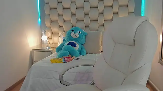 Helleamazing online show from 01-12-25, 06:39