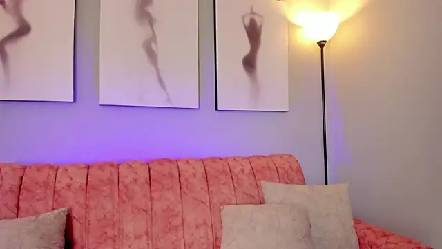 Snapshot of Juliana_Saenzz chatting on 09-17-25, 01:57 Juliana Saenzz online show from 09-17-25, 01:57