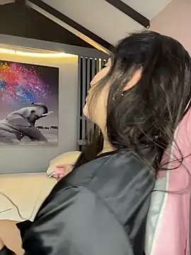 Victoria-And1 online show from 04-07-26, 01:39