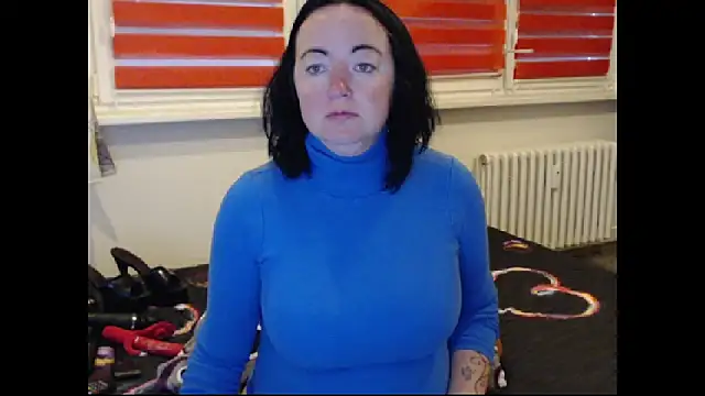 Alexie33 online show from 10-20-25, 06:25