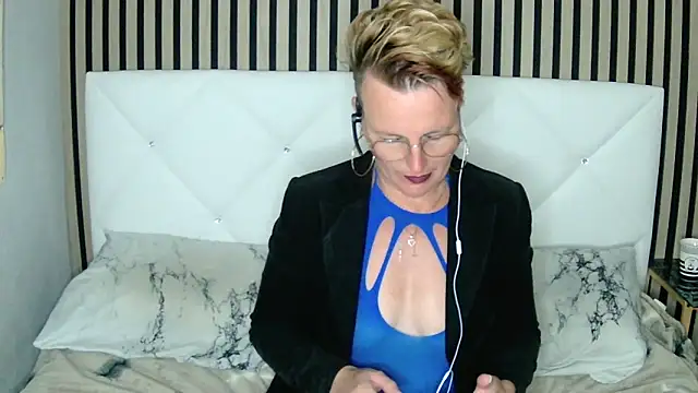 xxNoeliaxx online show from 12-31-24, 11:31