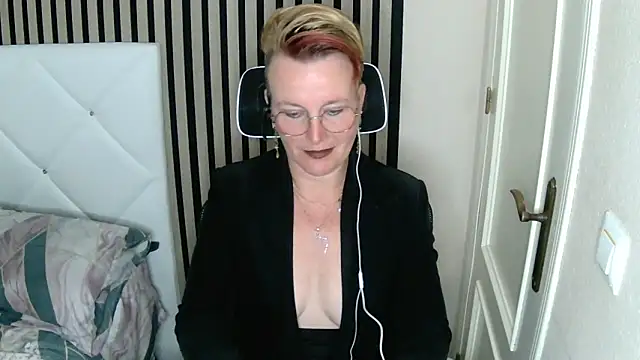 xxNoeliaxx online show from 03-14-25, 08:32