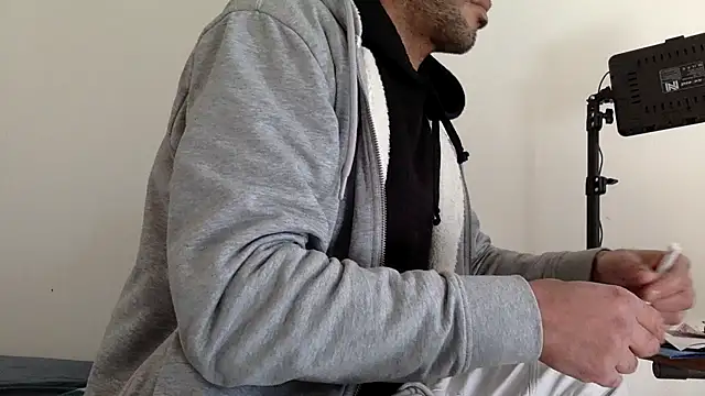 molozeb online show from 10-18-25, 10:49