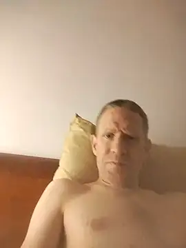 Snapshot of Blondinet92 chatting on 10-15-25, 09:15 Blondinet92 online show from 10-15-25, 09:15