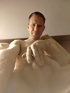 Snapshot of Blondinet92 chatting on 11-25-25, 10:43 Blondinet92 online show from 11-25-25, 10:43