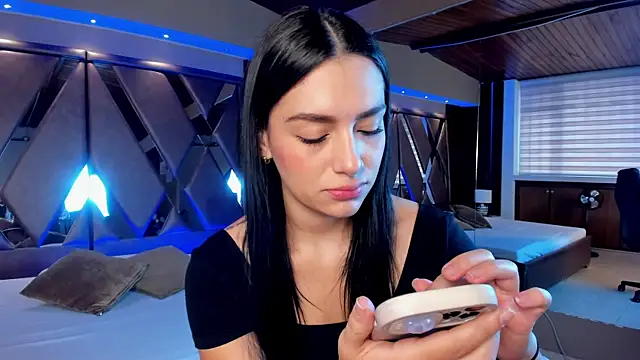 carina rossi online show from 02-01-25, 12:37