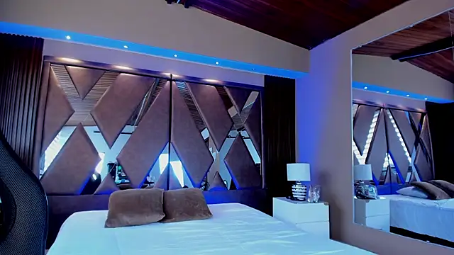 carina rossi online show from 02-25-25, 06:31