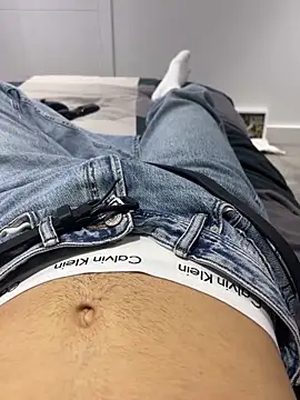 Snapshot of h0rnyguy001 chatting on 10-02-25, 06:20 h0rnyguy001 online show from 10-02-25, 06:20