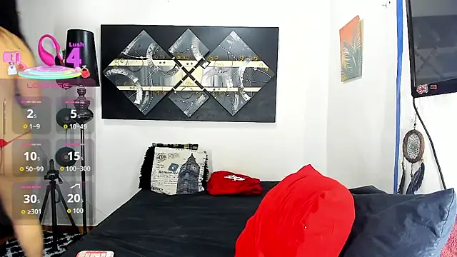 SARAMISHA online show from 12-14-25, 08:13