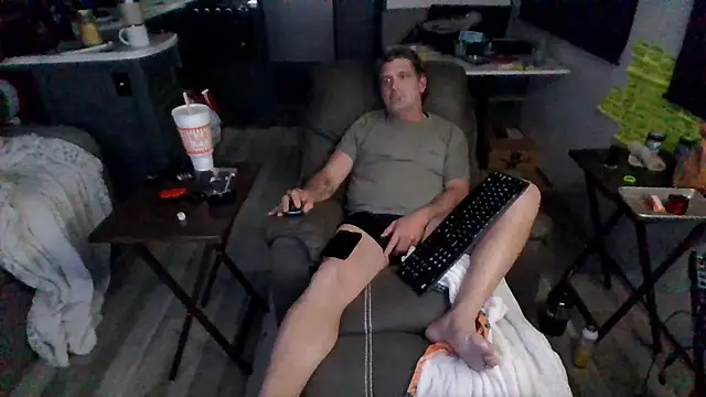 lateniter online show from 02-18-26, 06:31