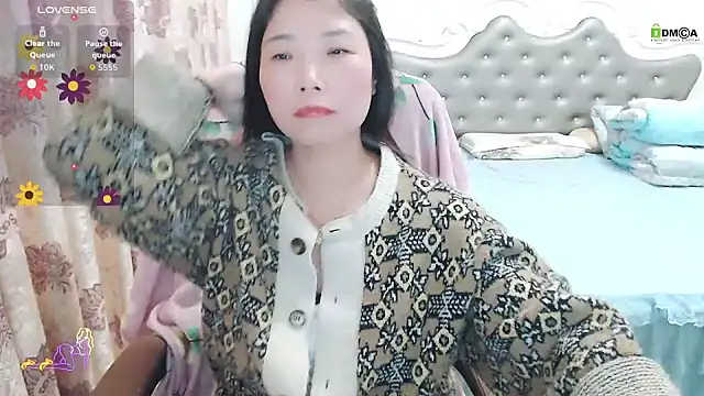 -Shirleyni  online show from 11-29-25, 03:26