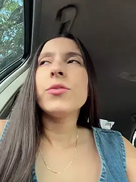 LittleDoll    online show from 12-14-25, 01:27