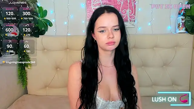 Lori  Hell online show from 02-19-25, 05:38