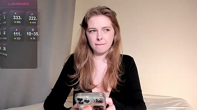 Snapshot of mercedescutee chatting on 01-29-25, 03:58 mercedescutee online show from 01-29-25, 03:58