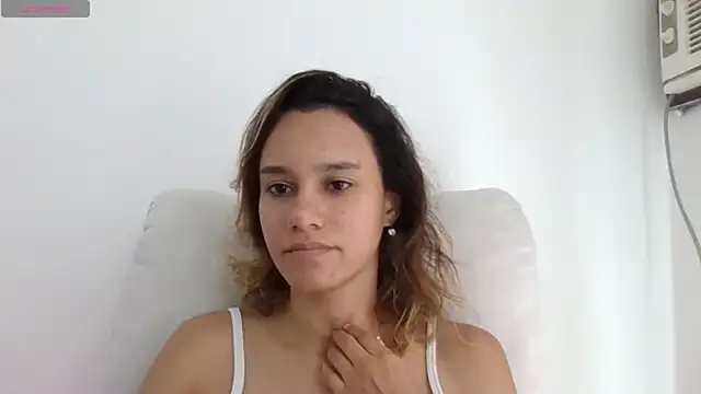 Snapshot of SamanthaWatson chatting on 07-08-26, 01:59 SamanthaWatson online show from 07-08-26, 01:59