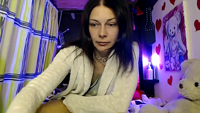 Snapshot of HarleyQuinn_69 chatting on 03-08-25, 08:25 HarleyQuinn 69 online show from 03-08-25, 08:25