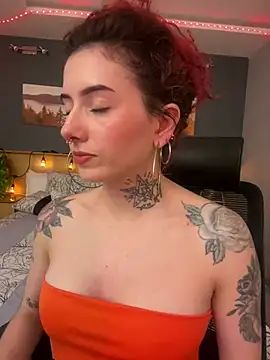 LiliJones  online show from 01-18-25, 07:48