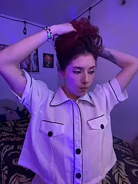 LiliJones  online show from 02-25-25, 06:42