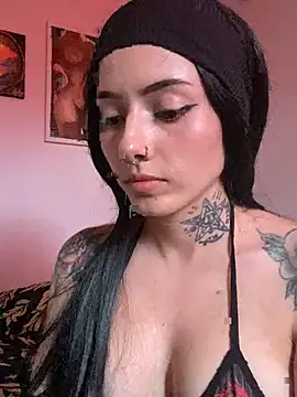 LiliJones  online show from 03-01-25, 07:59