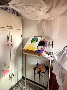 LiliJones  online show from 10-01-25, 05:08