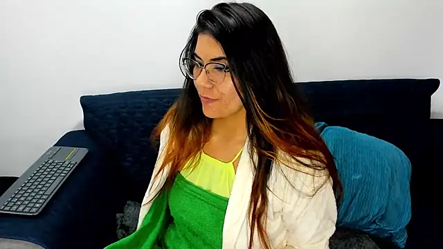 Luna Dumont online show from 02-17-25, 06:09