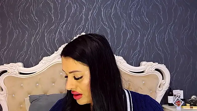 Snapshot of Lauren_Saint chatting on 11-25-25, 03:23 Lauren Saint online show from 11-25-25, 03:23