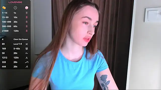 Snapshot of Kimmberr chatting on 12-27-24, 06:24 Kimmberr online show from 12-27-24, 06:24