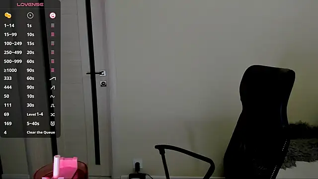 Snapshot of Kimmberr chatting on 09-22-25, 03:08 Kimmberr online show from 09-22-25, 03:08