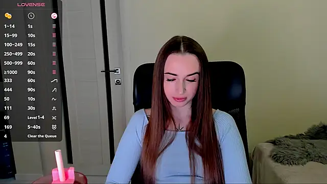 Snapshot of Kimmberr chatting on 10-15-25, 03:28 Kimmberr online show from 10-15-25, 03:28